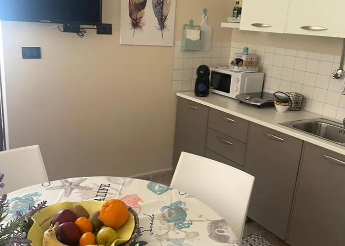 Alojamento de Acomodação e Pequeno-almoço Fronte Mare Arenella *