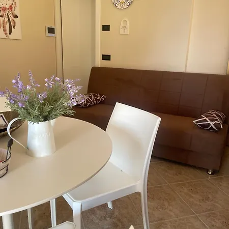 Fronte Mare Arenella 住宿加早餐酒店